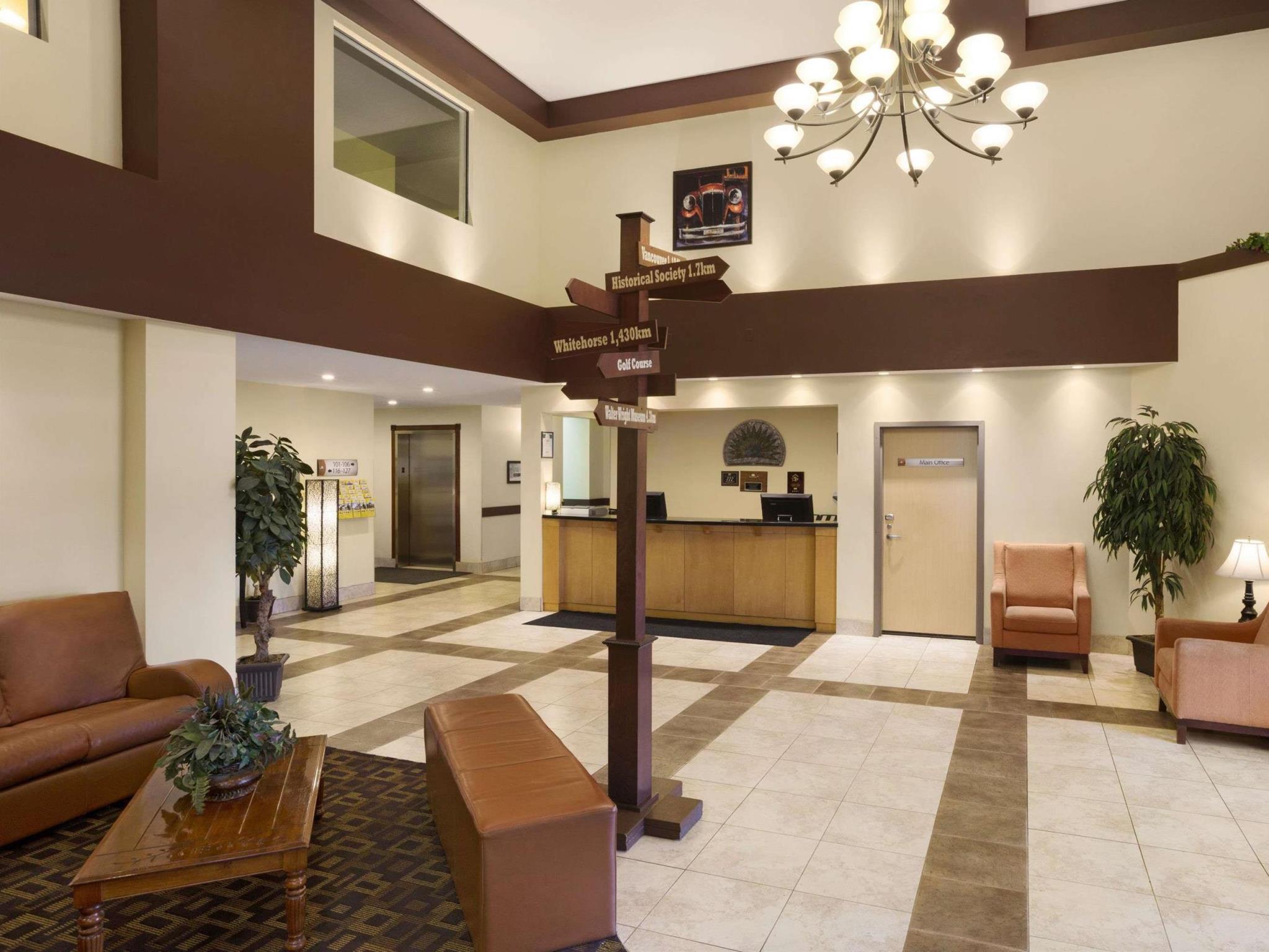 Days Inn By Wyndham Dawson Creek Εξωτερικό φωτογραφία