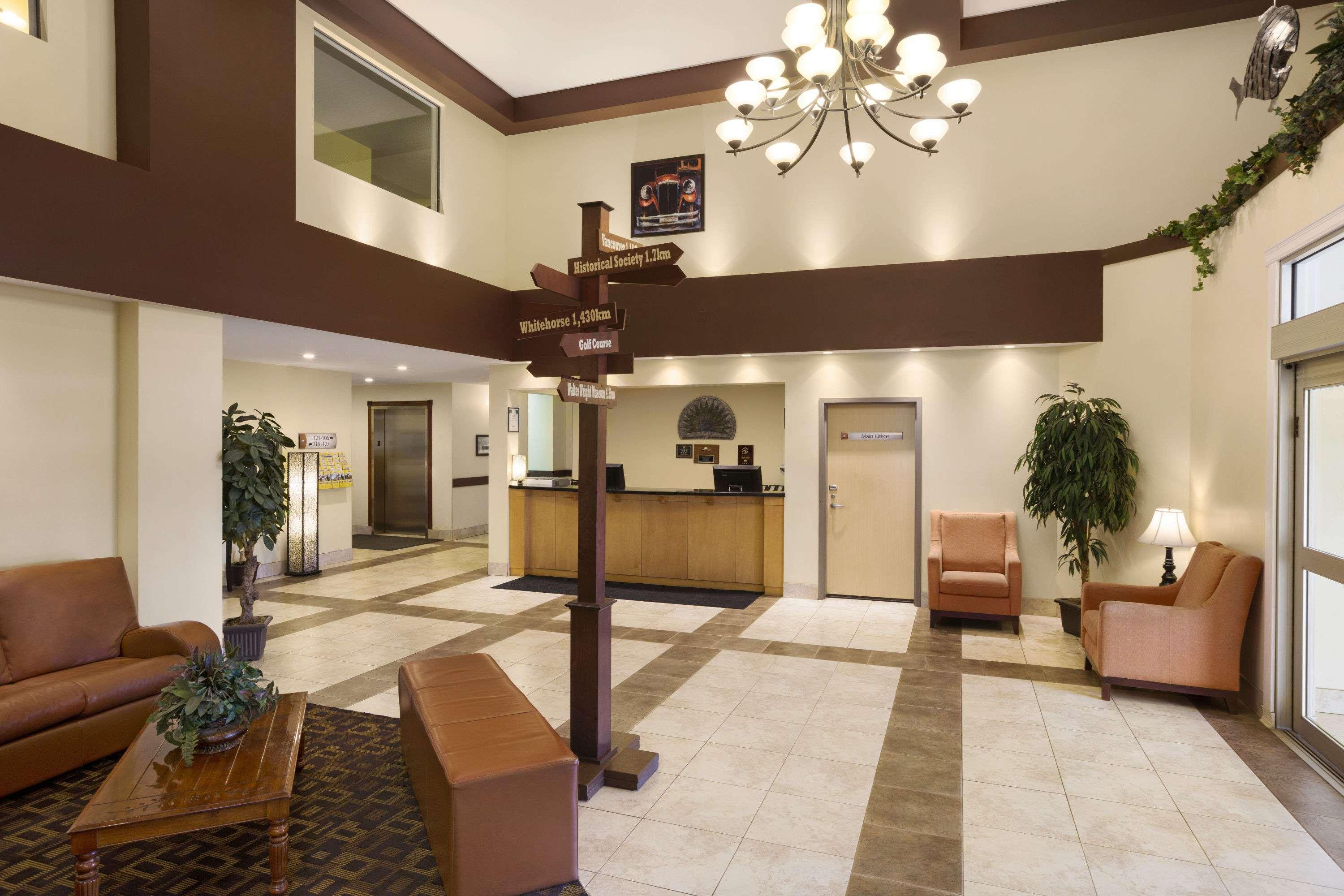 Days Inn By Wyndham Dawson Creek Εξωτερικό φωτογραφία