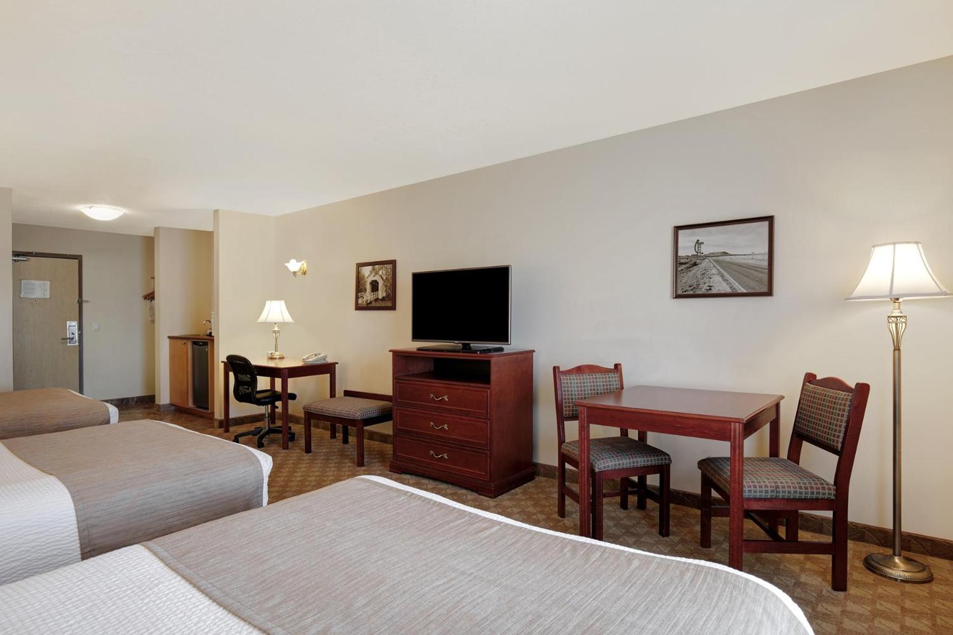 Days Inn By Wyndham Dawson Creek Εξωτερικό φωτογραφία