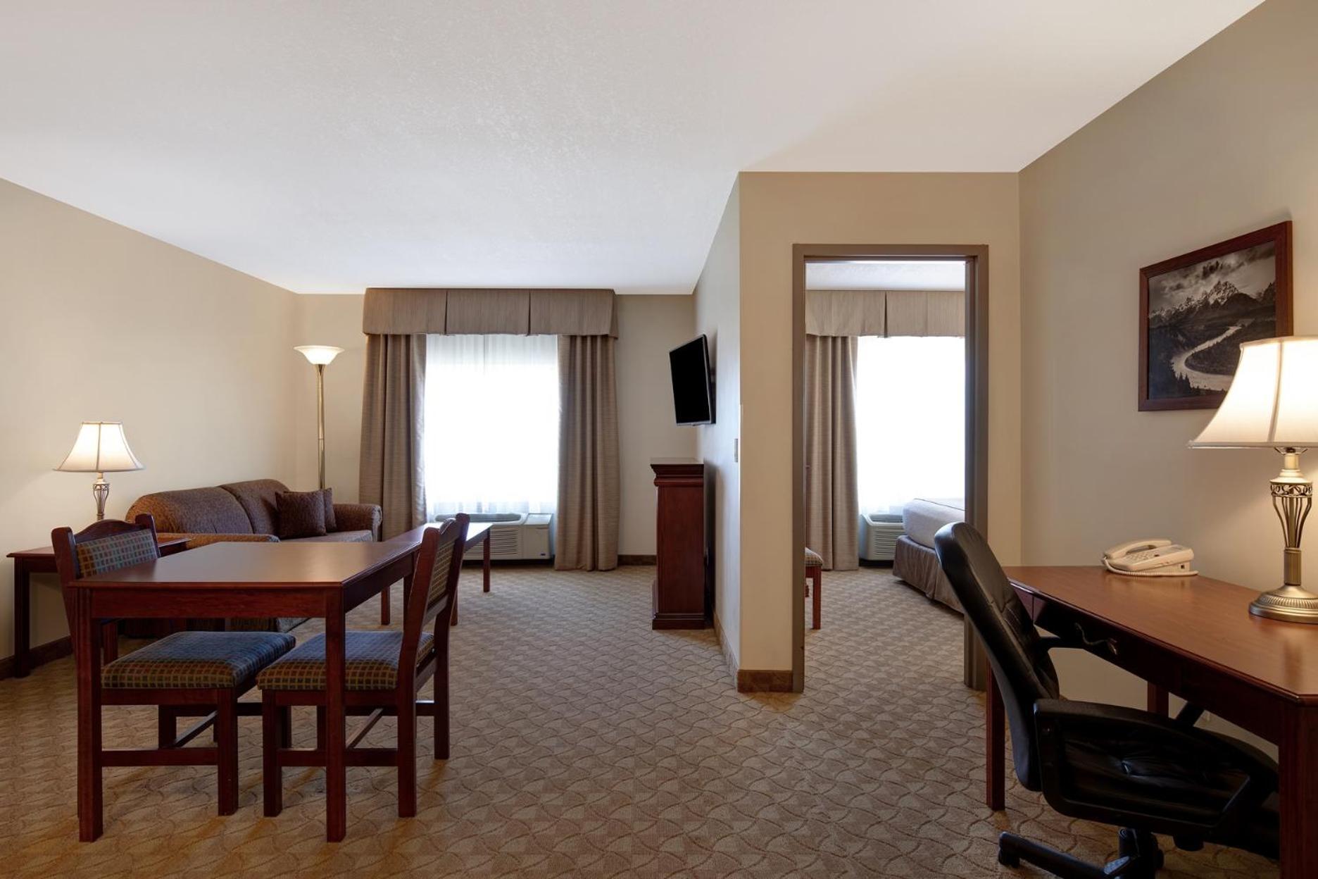 Days Inn By Wyndham Dawson Creek Εξωτερικό φωτογραφία