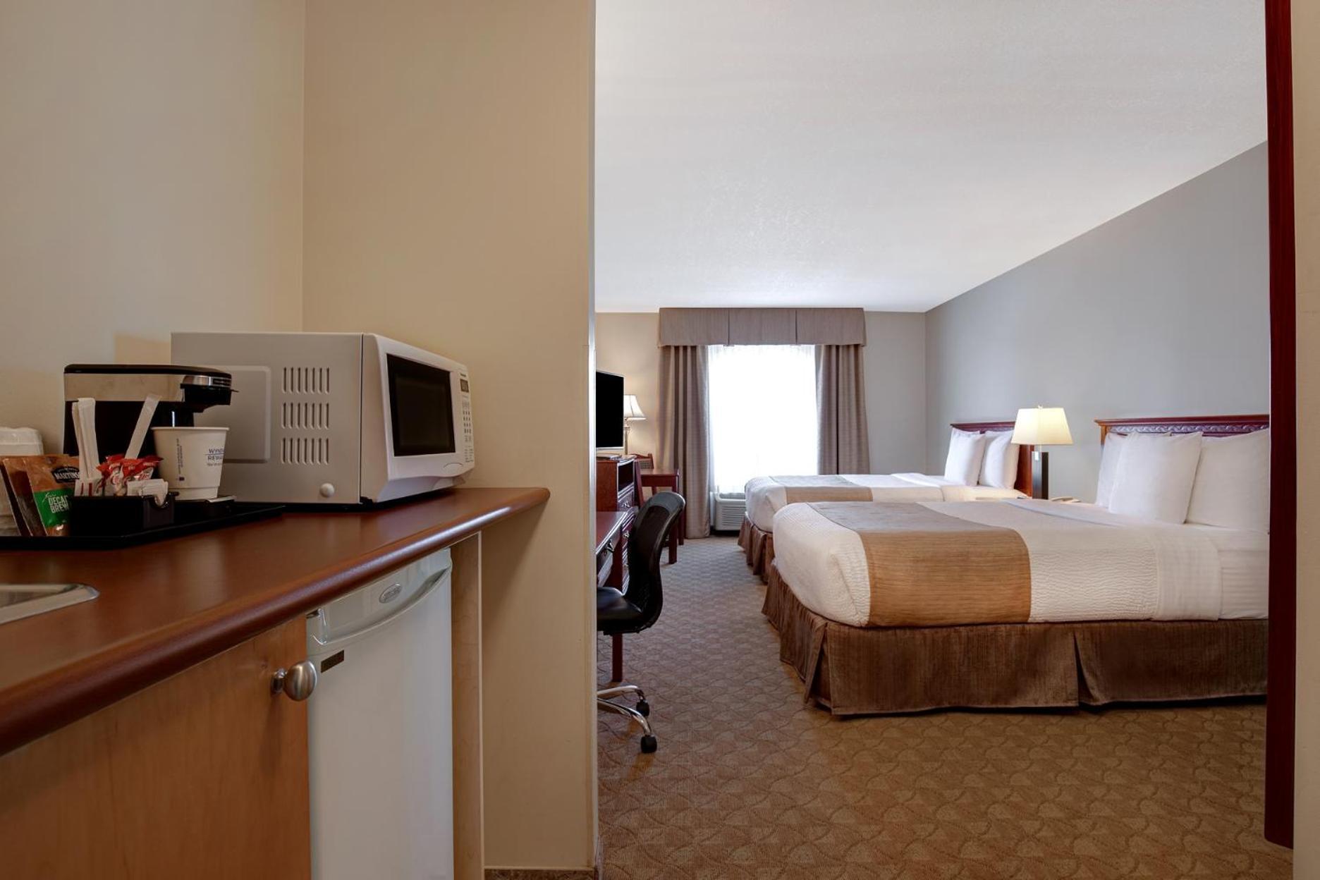 Days Inn By Wyndham Dawson Creek Εξωτερικό φωτογραφία